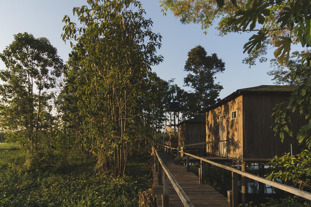 Amazon Arowana Lodge Careiro Extérieur photo