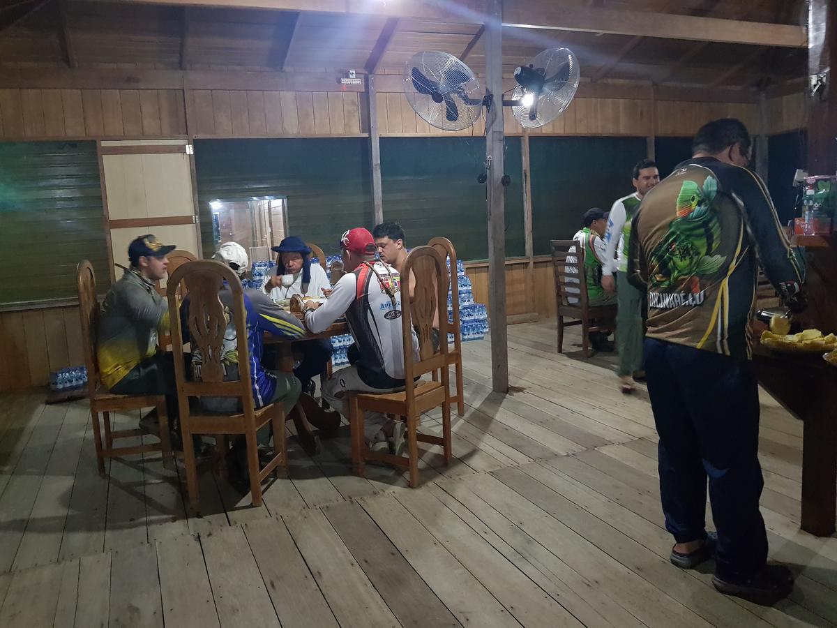 Amazon Arowana Lodge Careiro Extérieur photo